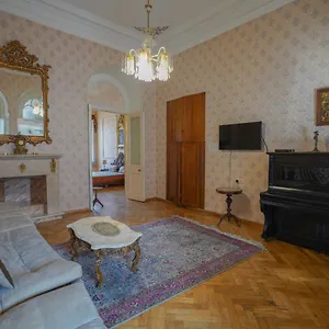 Gasthof Leon, Tbilisi